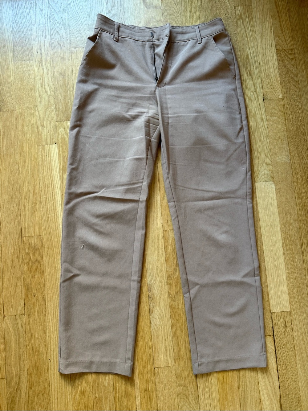 Abercrombie & Fitch Straight Leg Trousers in Taupe